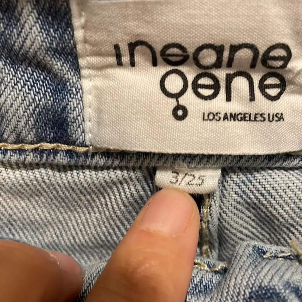 Nwot Insane Oene woman’s light blue ripped jeans - Picture 8 of 14